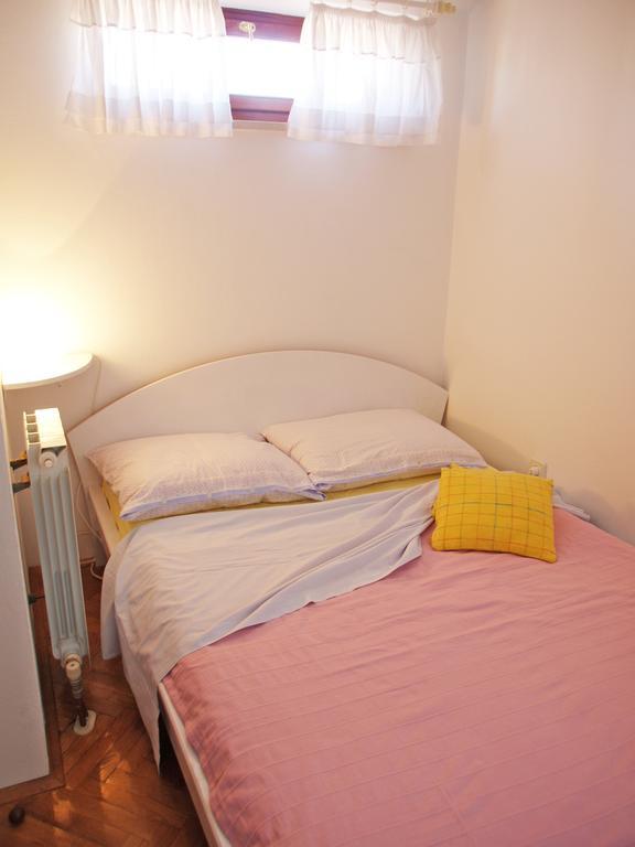 Family Friendly Apartments Pula Rum bild