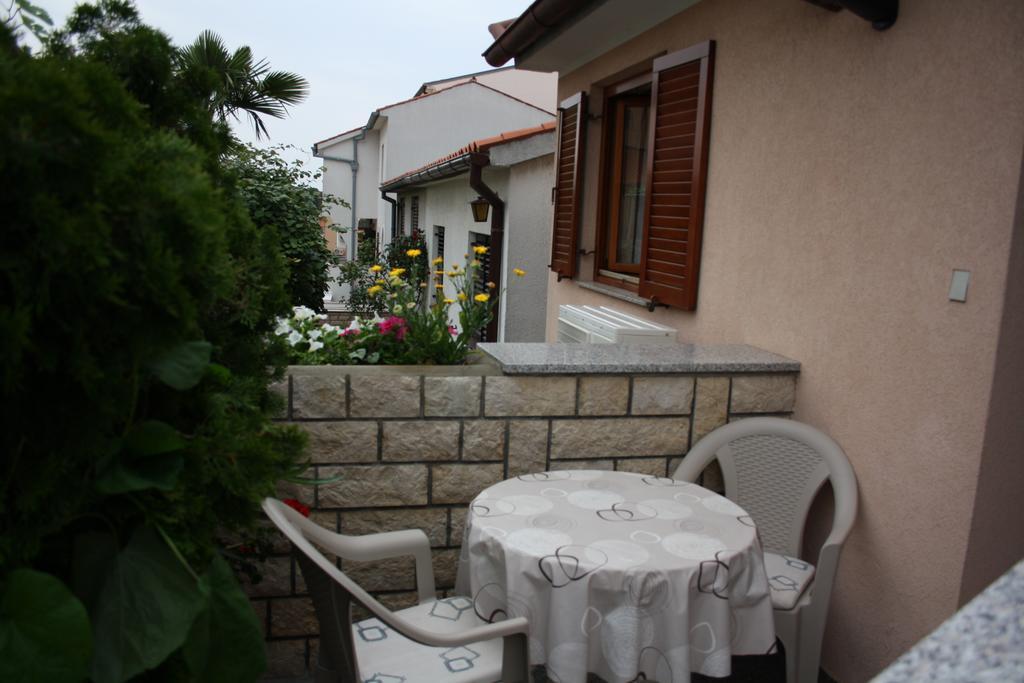 Family Friendly Apartments Pula Rum bild